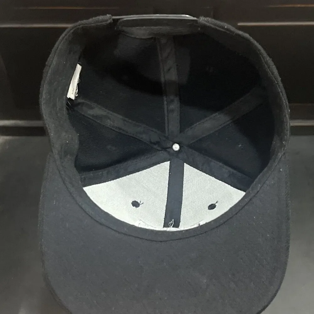 Vintage 80s Oakland Raiders Black Silver Wool SnapBack Hat Adjustable